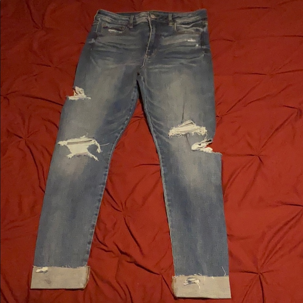 Women’s ripped jeans
